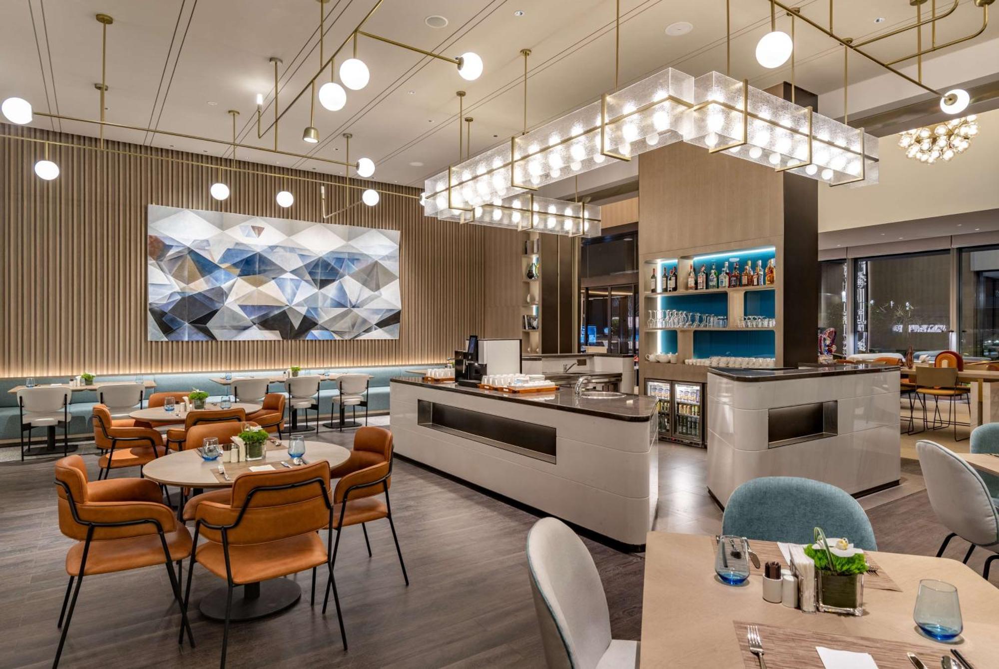 Hilton Garden Inn Shenzhen World Exhibition & Convention Center 외부 사진